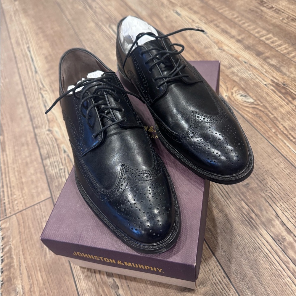 Johnston & Murphy Classic Black Oxfords